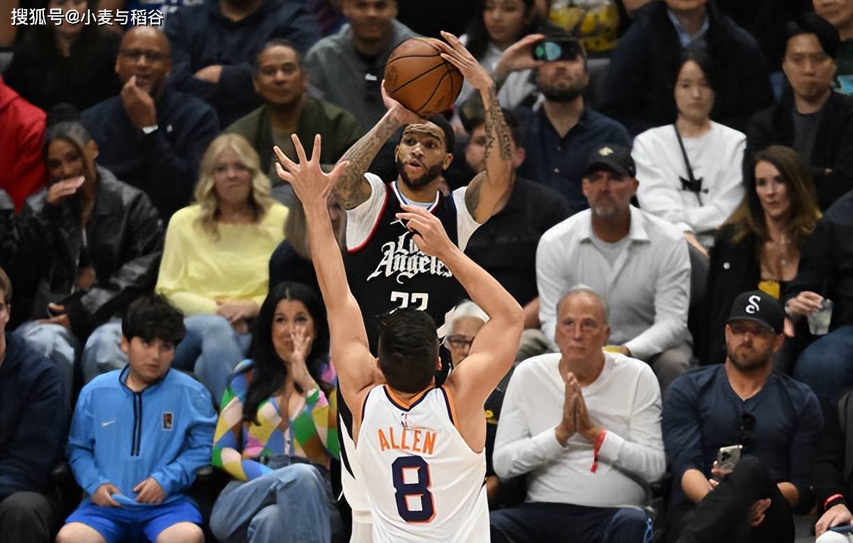 凯恩连续五场比赛得分超过重要助攻，快船不断突破！(凯恩进了几个球)