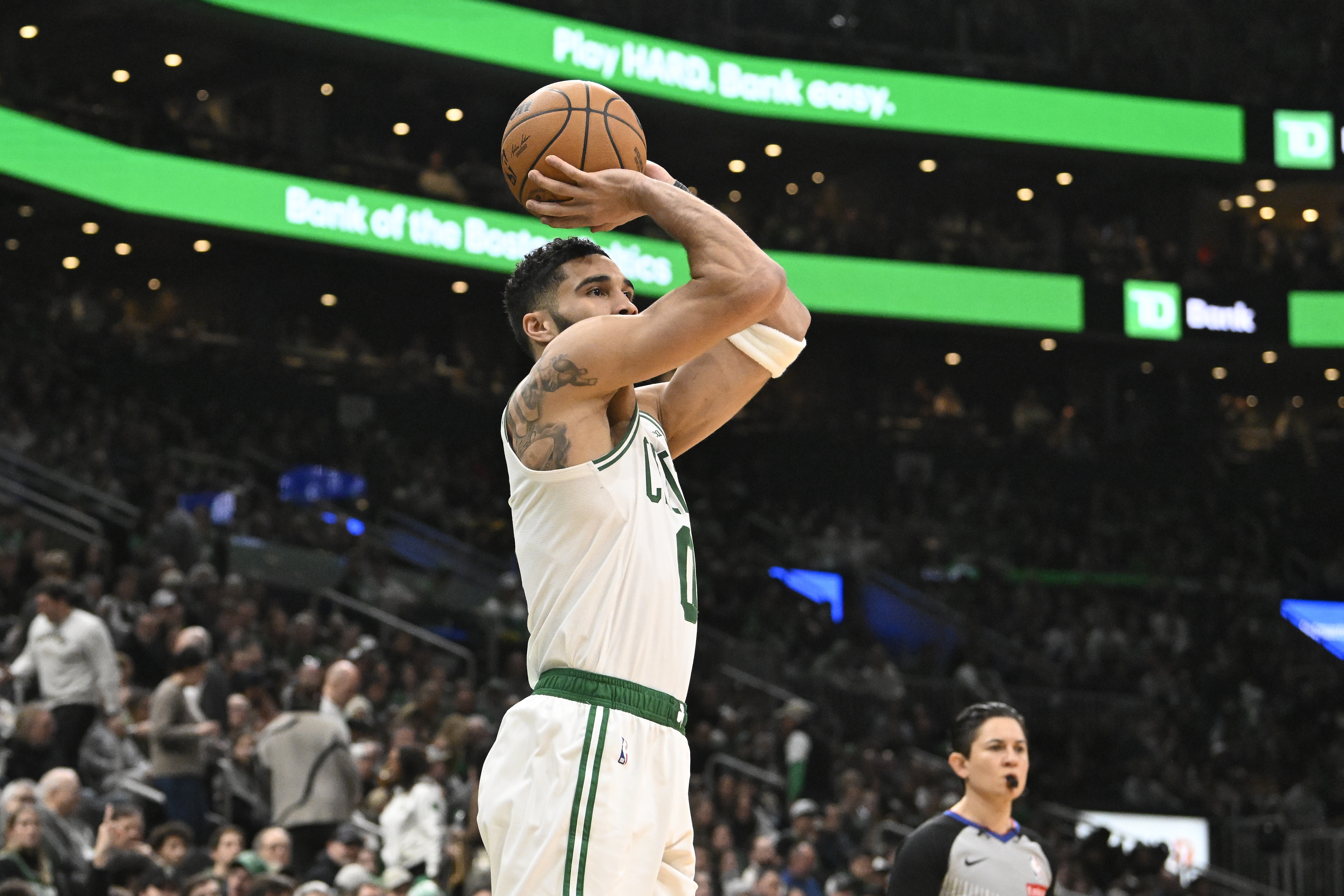 开云在线登录 -塔图姆迎来二十赛季出色发挥，G2观众热烈欢呼！的简单介绍