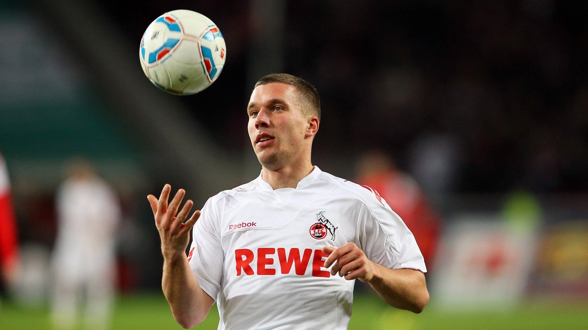 阿扎伦卡新星夺冠表现突出,巴塞罗那前途光明!上演精彩一战