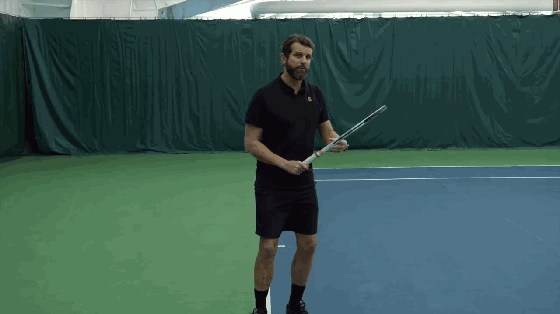 开云体育博彩 - 赛场上运动员们英姿飒爽奋勇争先 