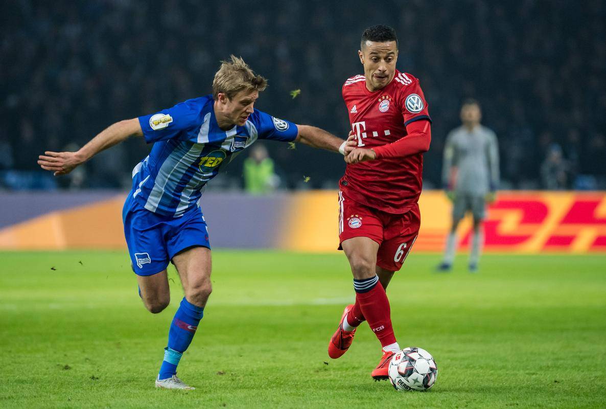 开云网址 -赛地聚焦——德国杯窗口期热度飙升；亚特兰大火线驰援；态度坚定；控场能力成焦点(曼联亚特兰蒂斯)