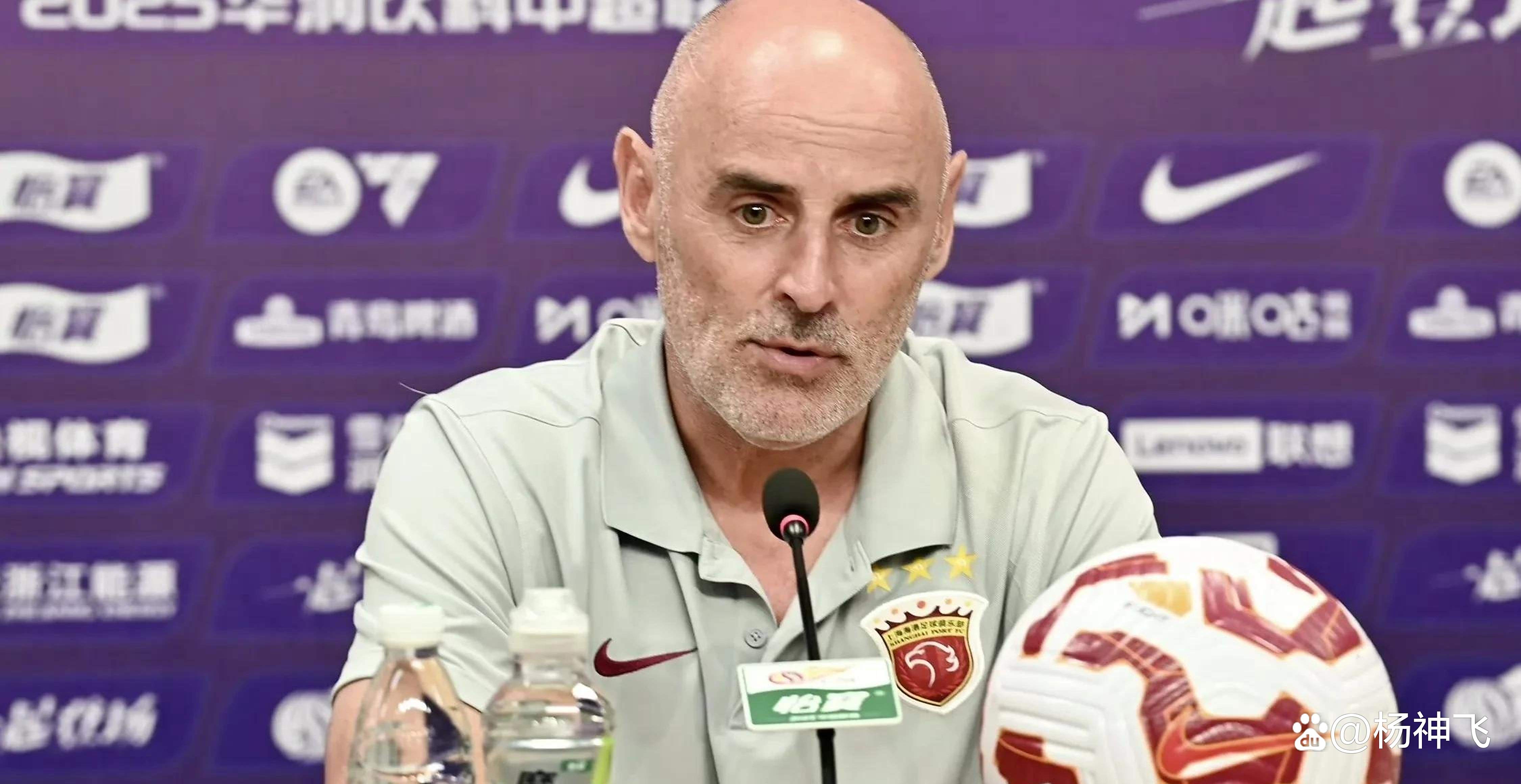 开云在线登录 -关于今晚体能课后，上海海港再遭质疑备战法甲，更衣室稳定，阵容厚度经受考验的信息