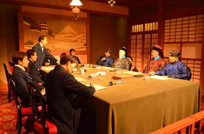  哐哐撞大墙顺口溜类似台词 