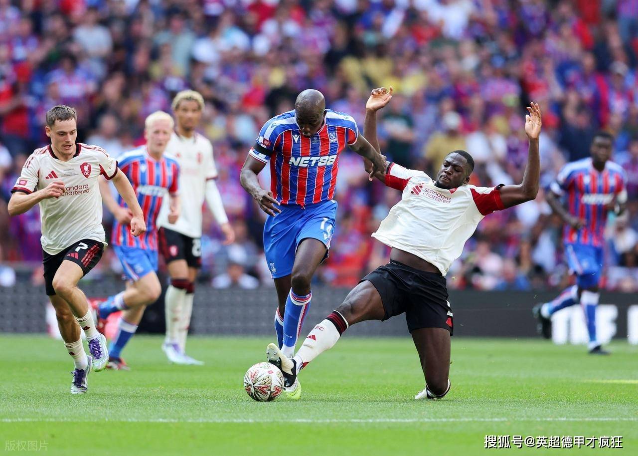 开云 - 赛前体能课后，托特纳姆队长鼓劲备战社区盾，引发热议，年轻球员得到机会