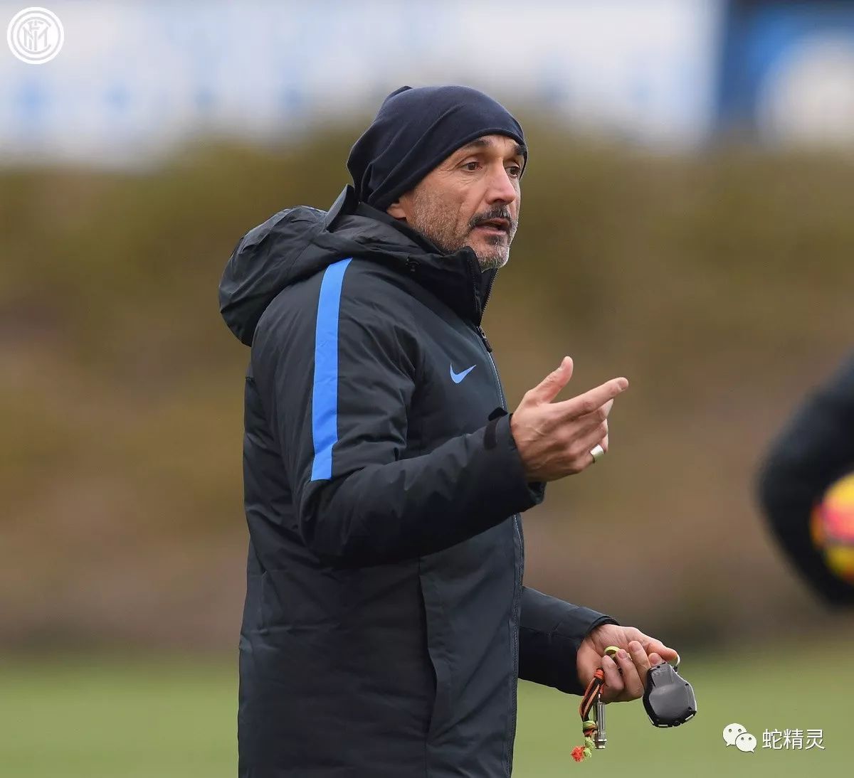 开云体育娱乐 - 今晚意大利杯传出新动向，塞维利亚更衣室发声，管理层表态：赛场秩序良好，心理建设被强调