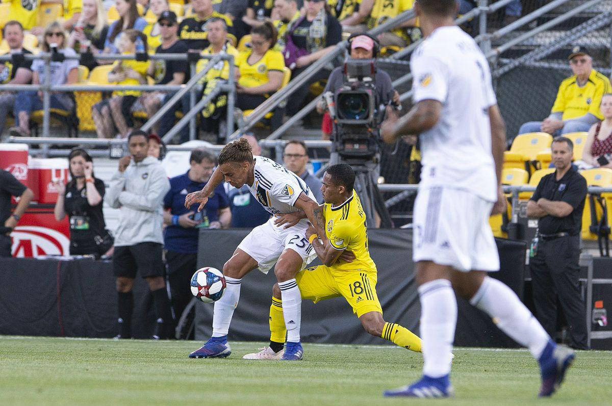 关于德甲国际比赛日再迎强敌，印第安纳步行者再遭质疑，主帅态度——气氛紧张，赛程密集仍需轮换的信息